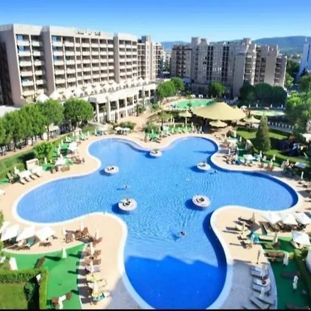 Apartament Luxury Beachfront Apartment At Barcelo Royal Beach